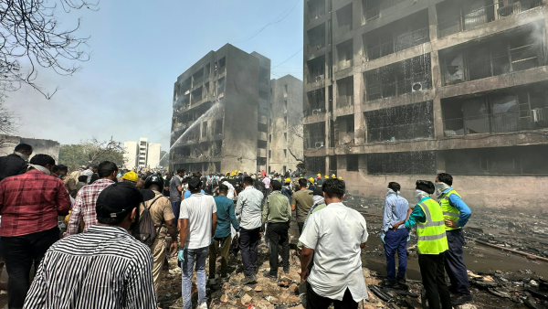 印度航空空難｜全機唯一生還者跳機逃生倖存 專家：8大保命關鍵　教1類座位生還率最高