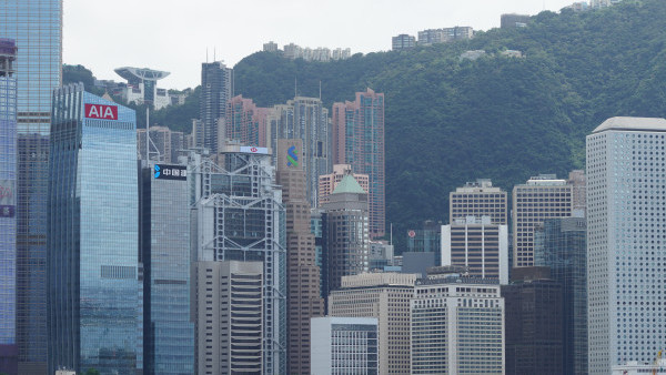 颱風樺加沙｜打風大廈搖晃 香港樓宇可承受幾多風力？發展局拆解香港建築安全標準
