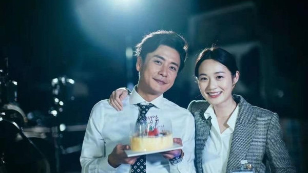 執法者們｜蔡潔黃宗澤拍短視頻吸逾100萬點擊 一個動作令地下情緋聞再升溫