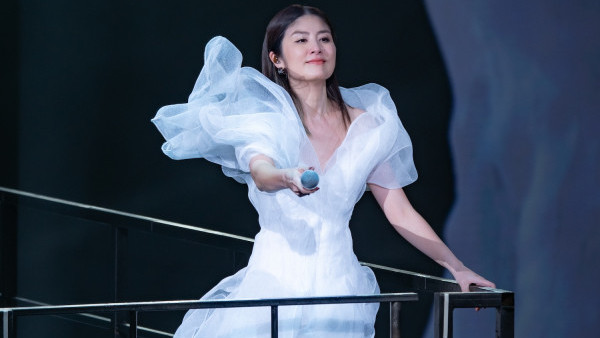 陳慧琳演唱會2025｜尾場嘉賓草蜢合體蔡一傑病癒強勢回歸 Kelly淚灑紅館Dry合體掀回憶殺