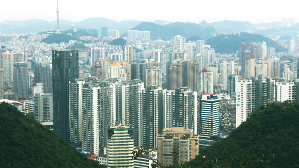 單身港男欲買樓擬用盡200萬積蓄置業 網民2建議比買港樓更好