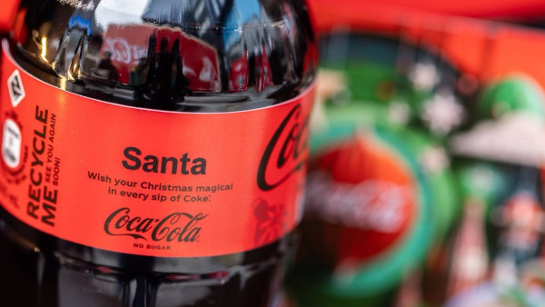 可口可樂加價？市民呻變「奢侈品」有港人轉戰上拼多多買可樂