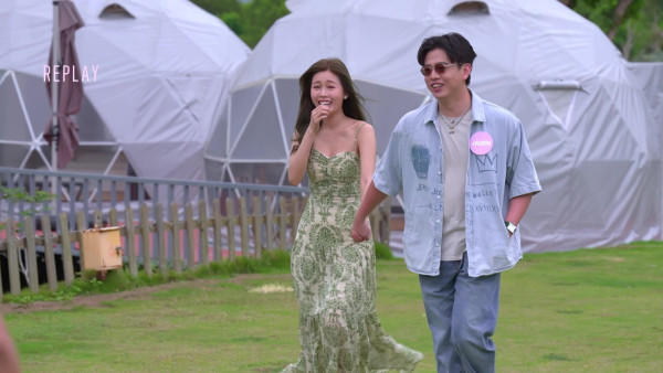 女神配對計劃｜李芷晴與陳昇Jaden過夜後戲劇式拖手現身 感情一夜升溫露出羞澀表情 