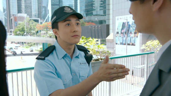 黃庭鋒狂接10個Job成新一代「吸金王」　新劇警察look獲讚：著到咁靚仔