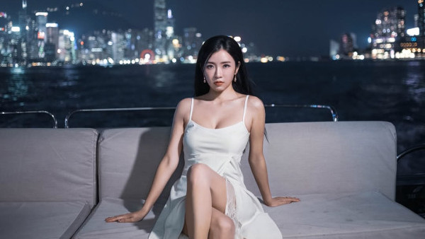 前東張女神利穎怡宣布懷孕喜訊！與圈外老公結婚6年終造人成功