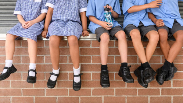 消委會學生鞋檢測｜13樣本檢出致癌物質及塑化劑附名單 揀安全舒服學生鞋5招家長必學