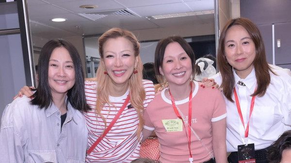 鄭秀文罕晒BIG FOUR與夫人們珍貴大合照！4位老婆激罕聚頭感慨：「見到時特別高興」