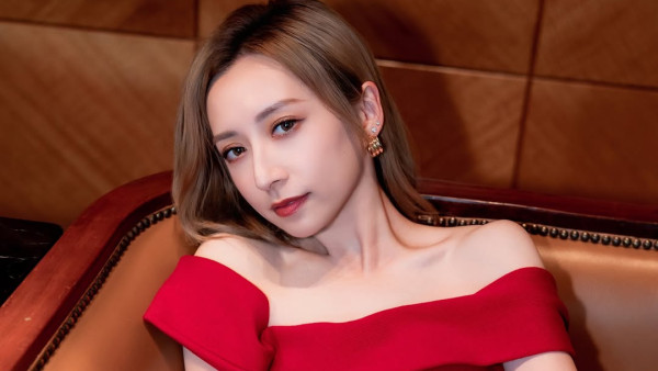 視后龔嘉欣冇劇拍疑鋪路跟陳凱琳做KOL 4字回應約滿TVB！一舉動惹無限揣測