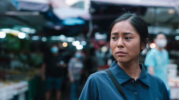 8號風球外傭仍堅持做一事 僱主嬲到震稱「勤力冇腦」！網友分享類似經歷：佢哋完全冇視天氣架