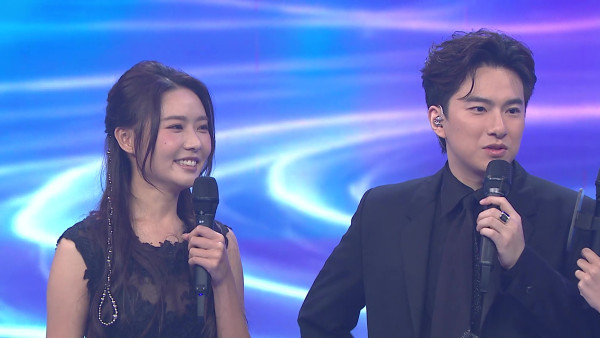 聲秀｜胡子貝獲原唱張敬軒親自現身指導 孖戴祖儀深情演繹《下次愛你》