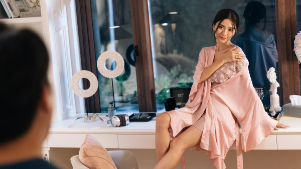 金式森林丨陳星妤情趣睡衣跌膊情挑陳浚霆 極盡女性魅力噴血指數爆燈！