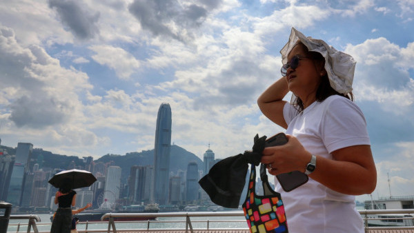 香港寒潮氣溫曾跌至3度!港人回顧當年凍到結霜用風筒取暖?瞓前著定返工衫