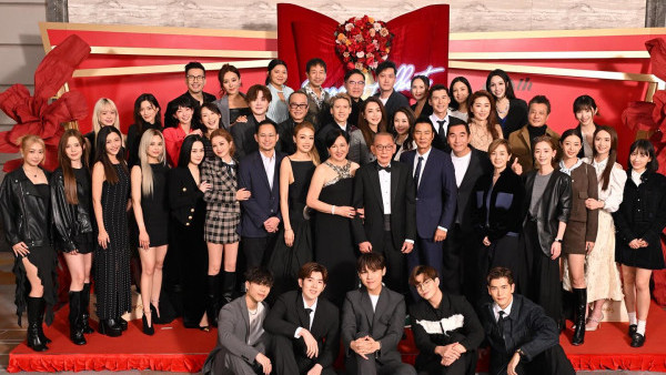 楊受成伉儷慶祝40周年「紅寶石婚」 筵開21席星光熠熠英皇藝人傾巢而出