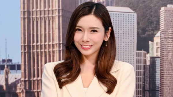 前TVB新聞女神梁凱寧性感婚紗照晒誘人曲線 33歲生日宣布封盤榮升準人妻!
