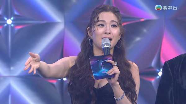 聲秀決賽｜陳懿德擺烏龍誤報賽果險頒錯季軍 頻頻出錯被參賽者台上即時更正