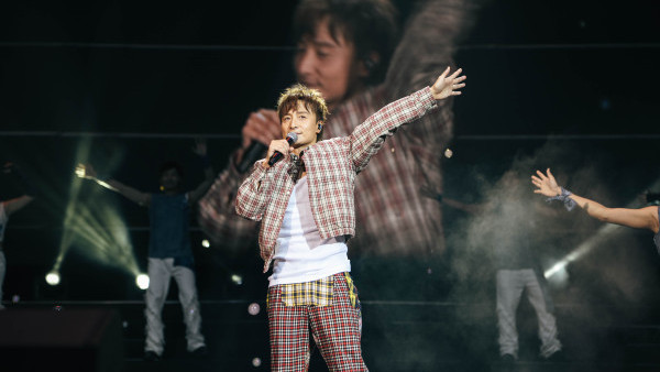 方力申澳門演唱會2025｜30年老友驚喜現身合唱 預告明年香港站更精彩