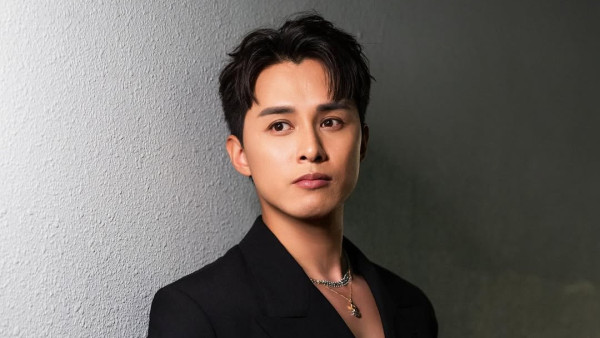 37歲何廣沛驚爆先天缺陷聽力障礙得罪人 親證隨時退化完全失聰需戴助聽器生活