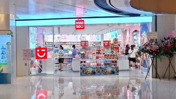 MINISO髮梳似「鞋刷」被嘲醜樣！口碑逆轉一梳「髮縫消失」$11救禿頭遭瘋搶