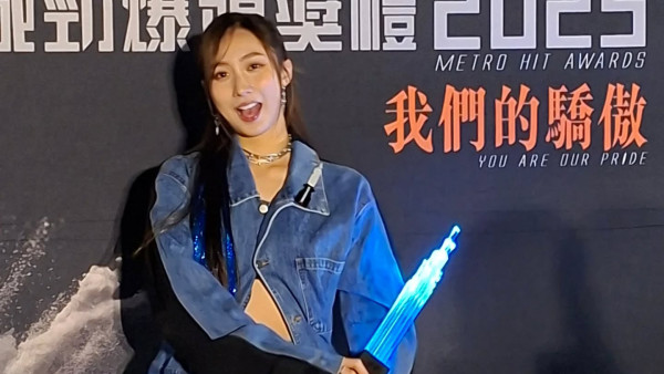 鍾柔美首度回應Eden親密照風波！堅稱仍然A0身份5字承認對方關係 刷新網民感情觀