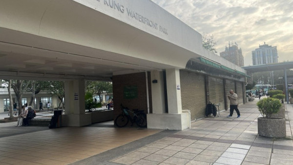 西貢碼頭淪「吉舖死城」？海濱餐廳排隊執笠　網民嘆：不如賣魚蛋燒賣