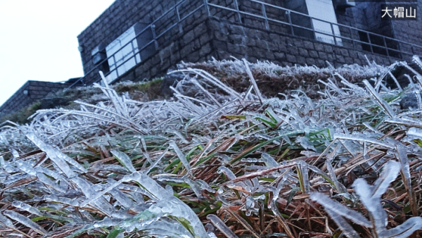 恐重演10年前「超強寒潮」？當年大帽山凍到跌至-6度　網民回顧極地生活：用風筒吹被窩