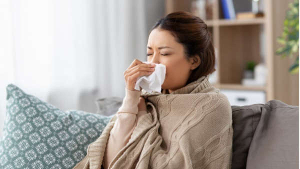 通鼻塞只需20秒？Threads瘋傳「夾腋下」奇招自救！醫生揭科學原理：有1點要注意