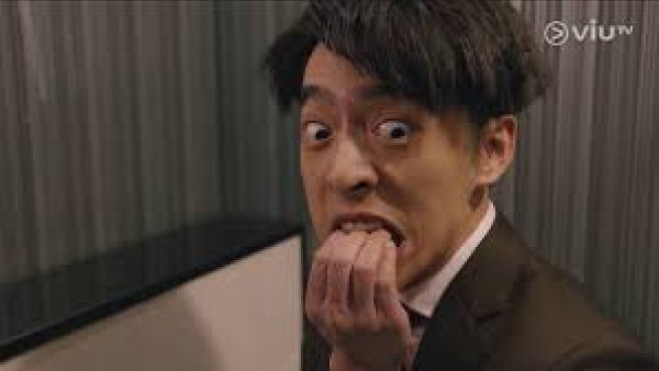 港人用一條算式質疑讀大學必要性！不讀大學反而更快發達？網友反駁：冇學歷冇得揀