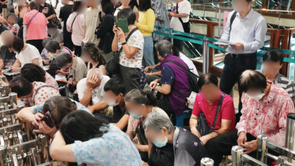 免試簽發駕照改派即日籌！小紅書「搶籌黨」200台電腦+員工軍隊式狂搶：你搶不過我們（附官方申請詳情）