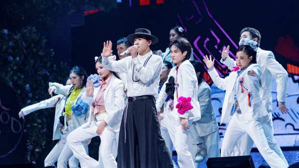 陳小春《生旦淨末丑》澳門站寶刀未老 致敬恩師羅文 預告2.0華麗升級四面台