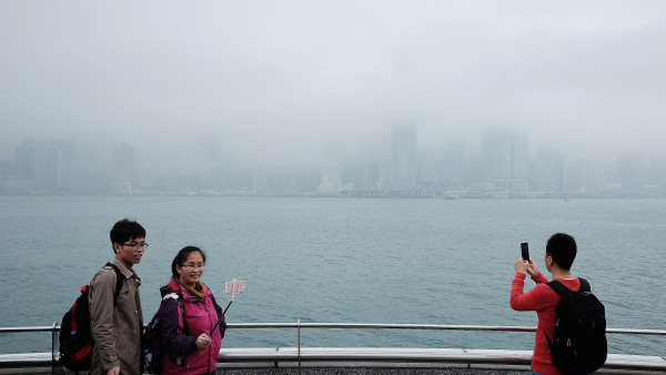 天氣預報｜季候風周末殺到！周日氣溫急跌至最低10度「寒流快閃」天文台料下周回暖潮濕