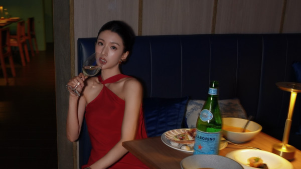 再有一線女藝人暗示已低調離巢TVB！結束13年賓主關係：「今年故事重新開始」