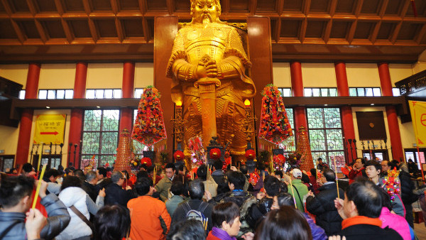 車公廟買香驚現天價？網民轟：最平$178貴足一倍、Lisa去完即加價？附買香攻略