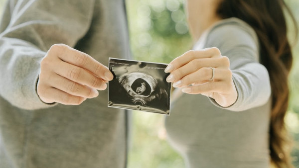 31歲女藝人情人節報喜懷孕成功！IG驚喜貼超聲波相：「要迎來小寶貝了」