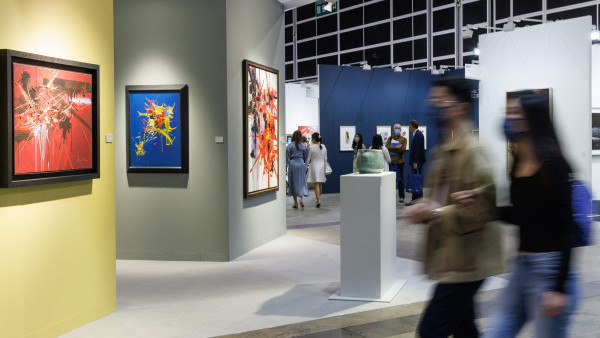 Art Basel香港2026懶人包｜必睇6大打卡展區！最貴門票索價過萬 附早鳥優惠購票攻略