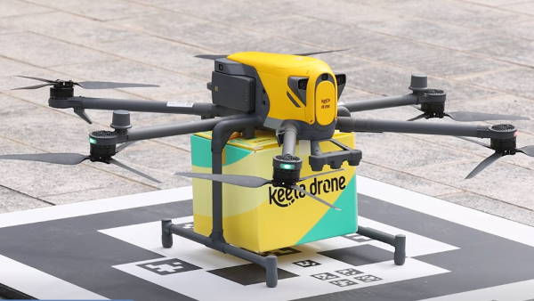 全港首條無人機送飯航線！美團空降「呢條村」1.5小時車程縮至10分鐘極速送達