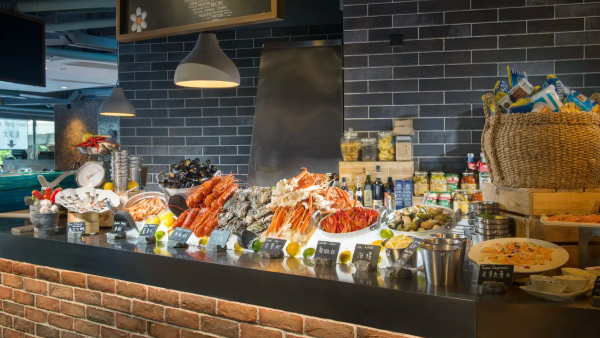 銅鑼灣柏寧酒店自助餐 第2位加$10！人均$280起 任食鱈蟹腳/蒸鮑魚海鮮/燒羊脾/芒果糯米飯