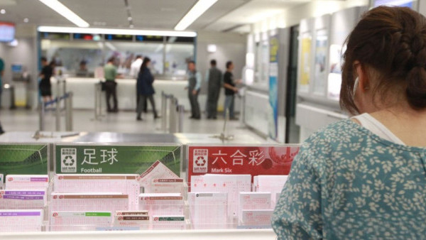 8,000萬港元幸運二金多寶3.17攪珠！六合彩專家教3招低成本「包抄」中獎法 呢個號碼竟已開出10次！