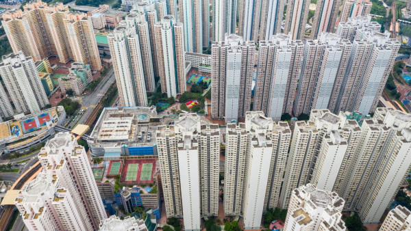 住天水圍好崩潰？網民力數「4大死穴」搭車最慘 老街坊反擊：住30年非常之好