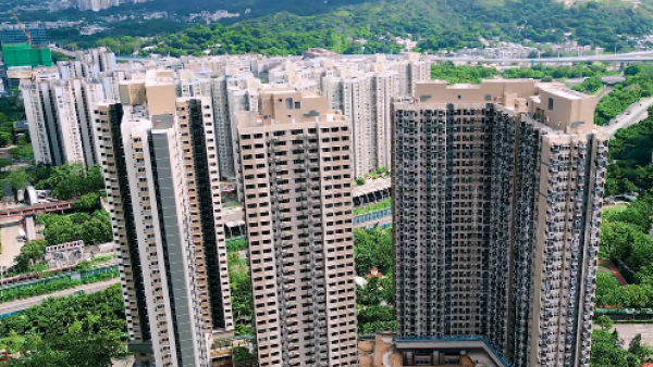 免審查入住「豪宅級」新邨！全港首個安置屋邨落成 送冷氣爐具+AI機械人