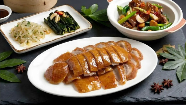 尖沙咀霸王山莊北京烤鴨三寶餐半價！人均$118起 嘆北京烤鴨/尖椒香辣牛腩煲/特色小食
