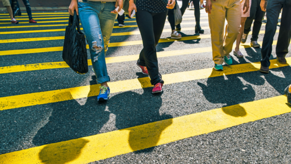 官員稱200萬買樓上車唔難？議員批公屋限額離地「幫人向下流」：逼人唔做嘢