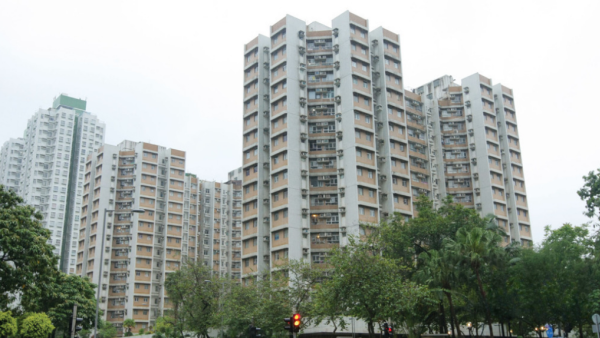 天價大維修爭議不斷！顧問公司涉串謀黑社會操控招標！買私樓變被劏？網友：住公屋最抵 