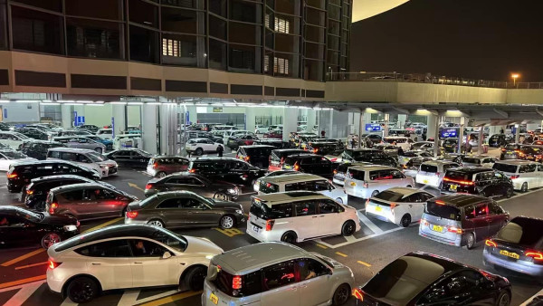 港珠澳大橋塞車逾4小時！老婆肚痛車內「失守」變毒氣室 專家教4招除臭