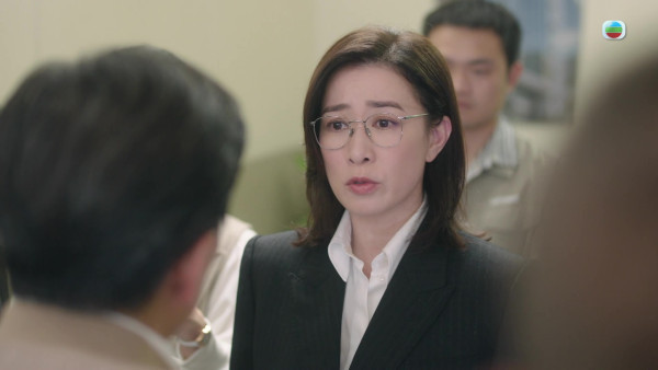 正義女神｜佘詩曼「一嘢怒睥」演技再封神 言官1秒轉換3大層次情緒