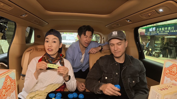 試真D｜江美儀廣州挑戰「全蟲蟲宴」畫面極震撼！原隻水曱甴嚇到GM驚現毁容級表情