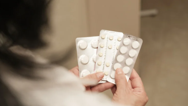 癌藥$300變$3買到？疑公院醫護教港女「北上求藥」救父：深圳買平百倍