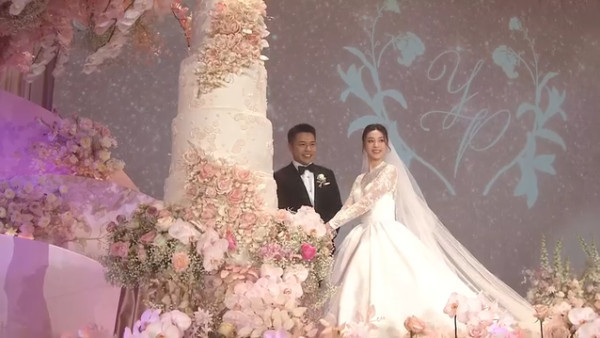 「最美百億千金」江鈺琪宣布三年抱兩誕第二胎！產房溫馨合照曝光卸貨後狀態極佳