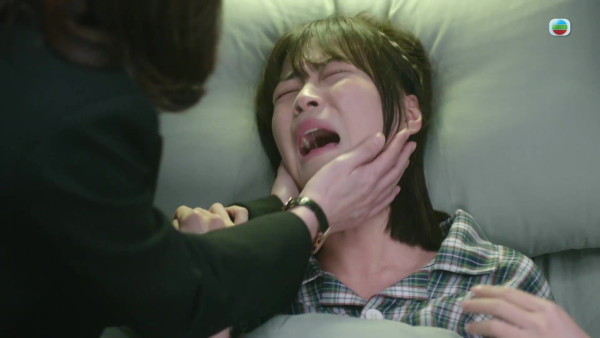 正義女神丨樂珈嘉「巨嬰式喊戲」演技歇斯底里 網民黑人問號以為角色只得幾歲