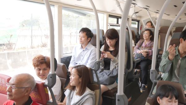 屯門轉車站飛站直奔荃灣！全車無撳鐘九巴司機捱批 網民反讚車長靚波