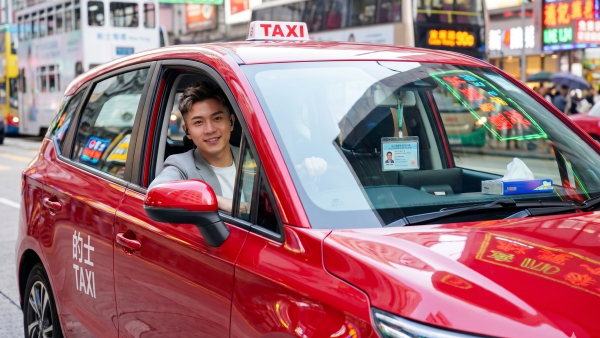 兼職副業｜時租$65揸的士 免租車位+免費充電！無固定租約隨時開車賺夠收工！網民一原因卻步：共享單車翻版？